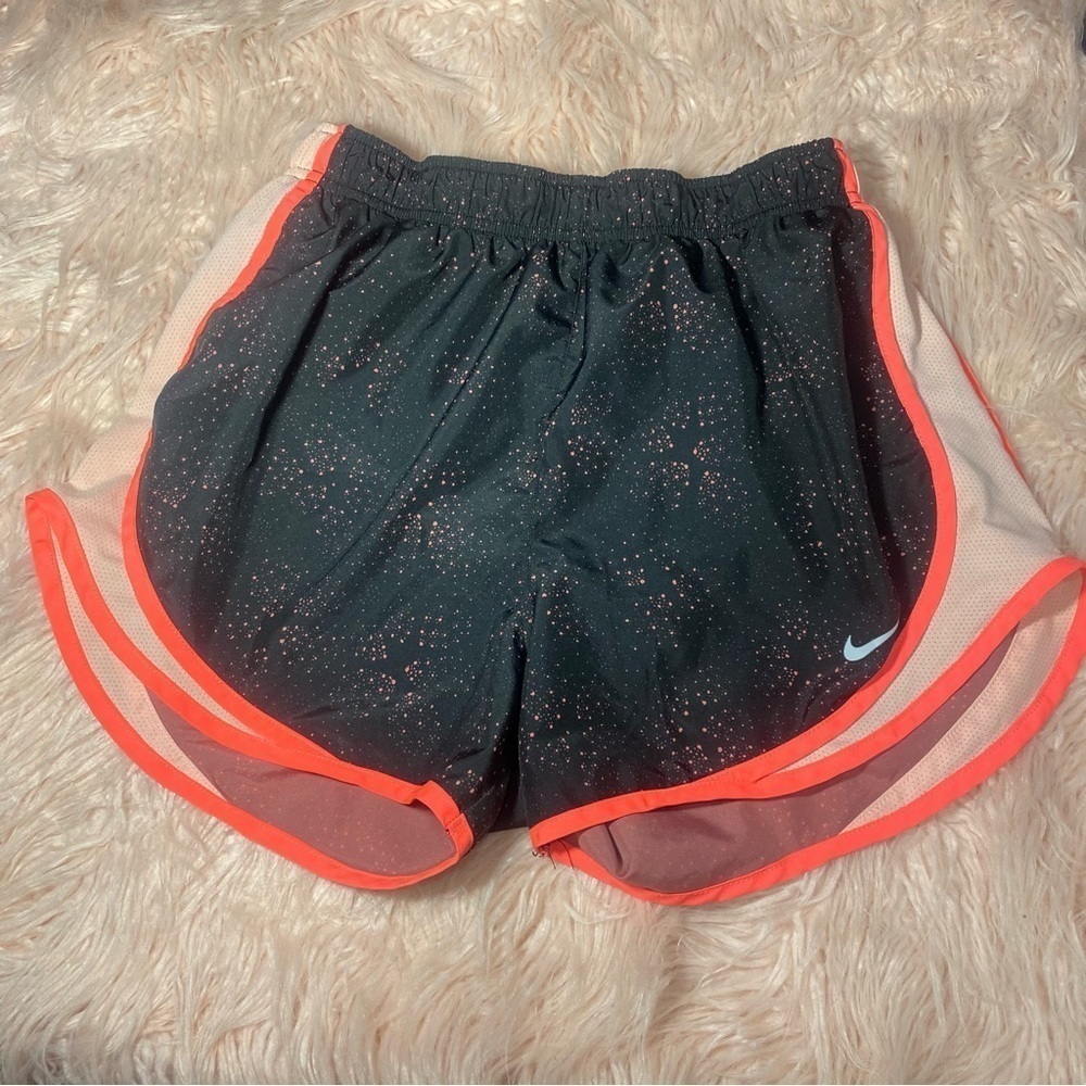 𝅺nike Shorts Medium​